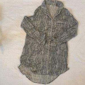 Splendid long pajama top S